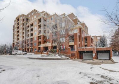24 Hemlock Crescent SW # 3409